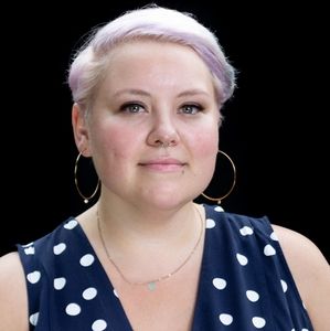 Meet your Posher, Cassandra